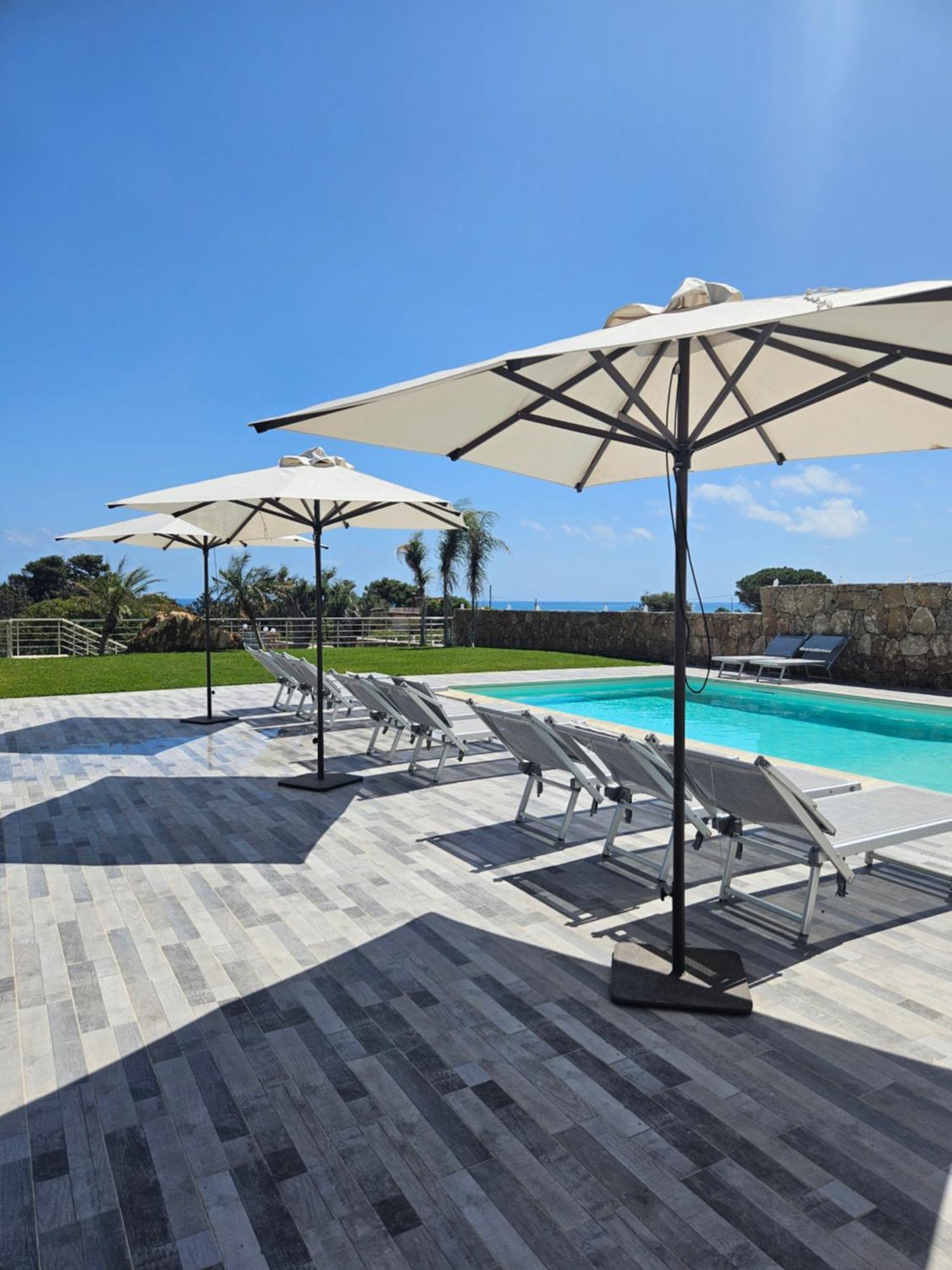 Cava Del Mar